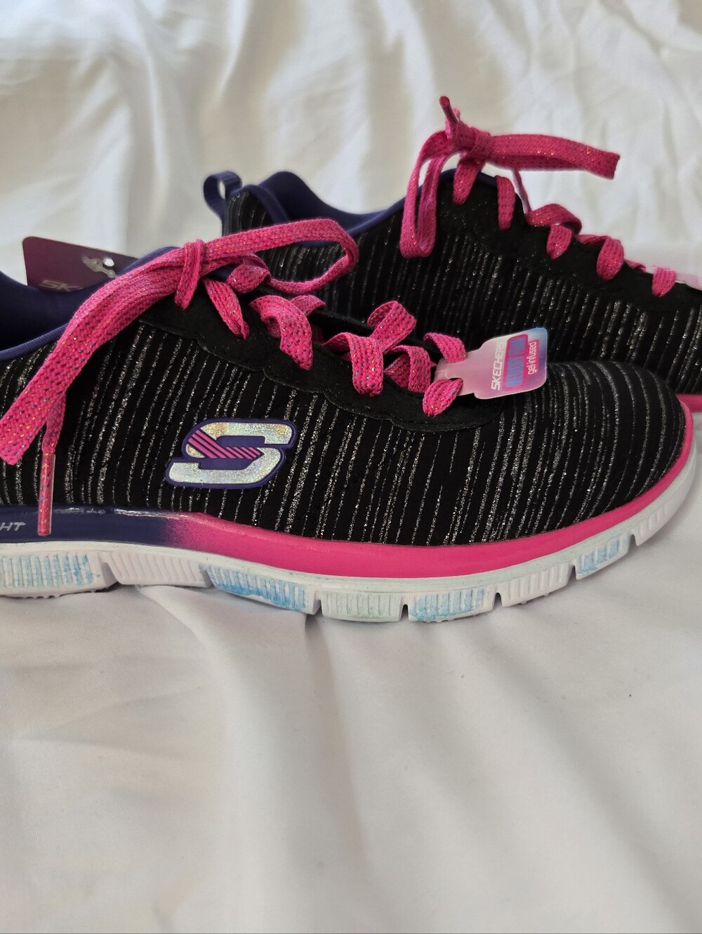 Skechers Girls 2.5 Black Pink Memory Foam Sneakers NWT 81834L